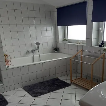 Stylish In With Garden 公寓 *