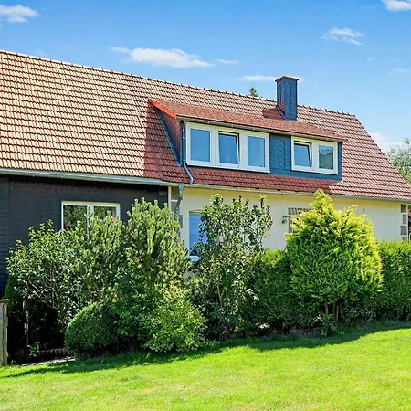 Stylish In With Garden 公寓 *