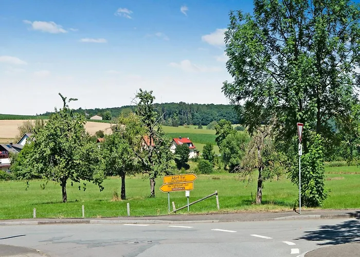 شقة Stylish In With Garden *